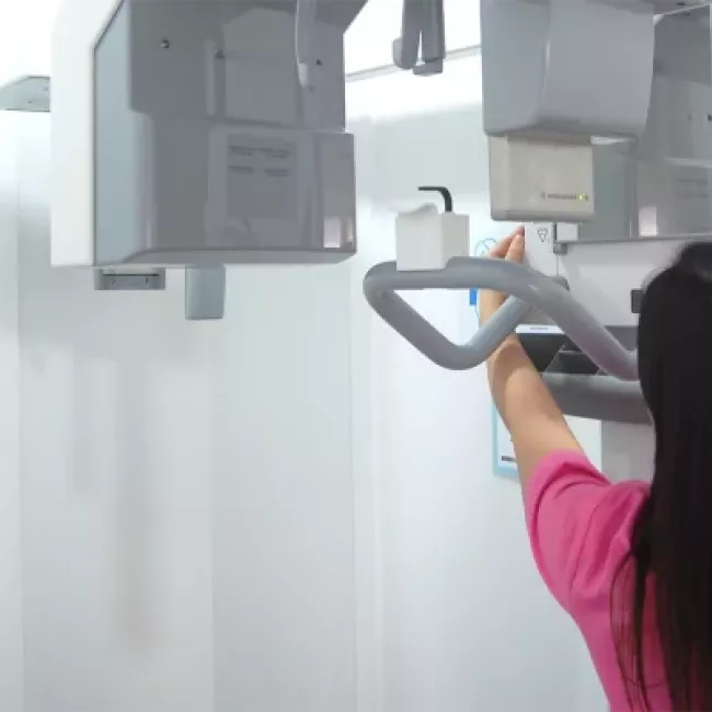 El equipo profesional de la Clínica Dental Lacaci, comprometido con la atención odontológica de calidad.